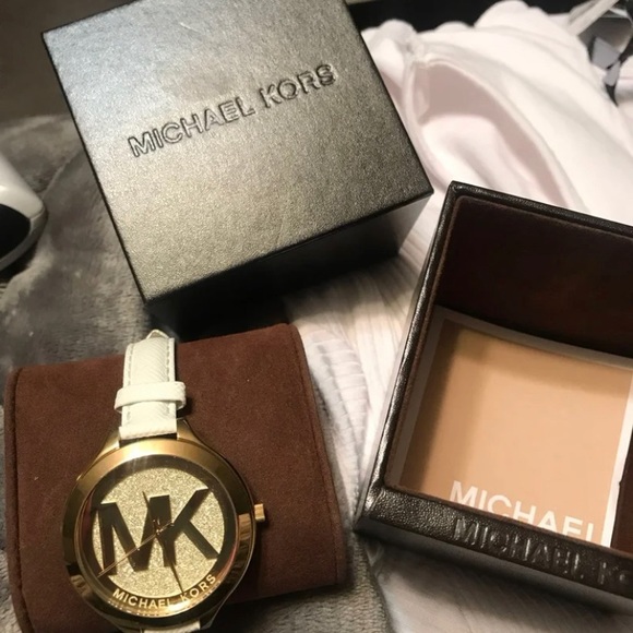 Michael kors watch - Picture 1 of 4